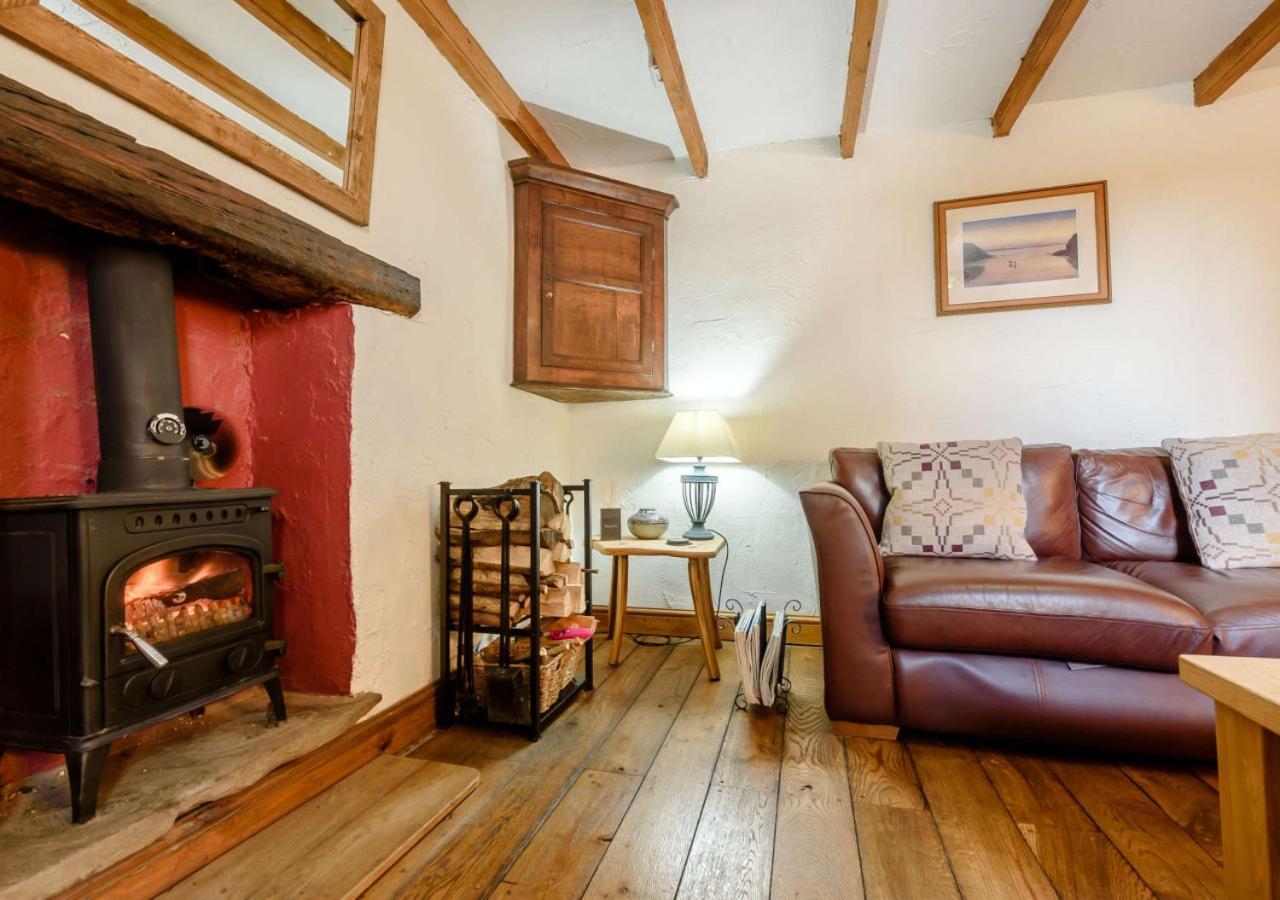 Bwthyn Clyd - St Davids Villa ภายนอก รูปภาพ