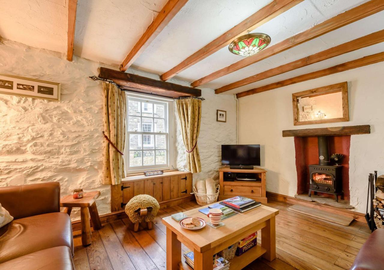 Bwthyn Clyd - St Davids Villa ภายนอก รูปภาพ