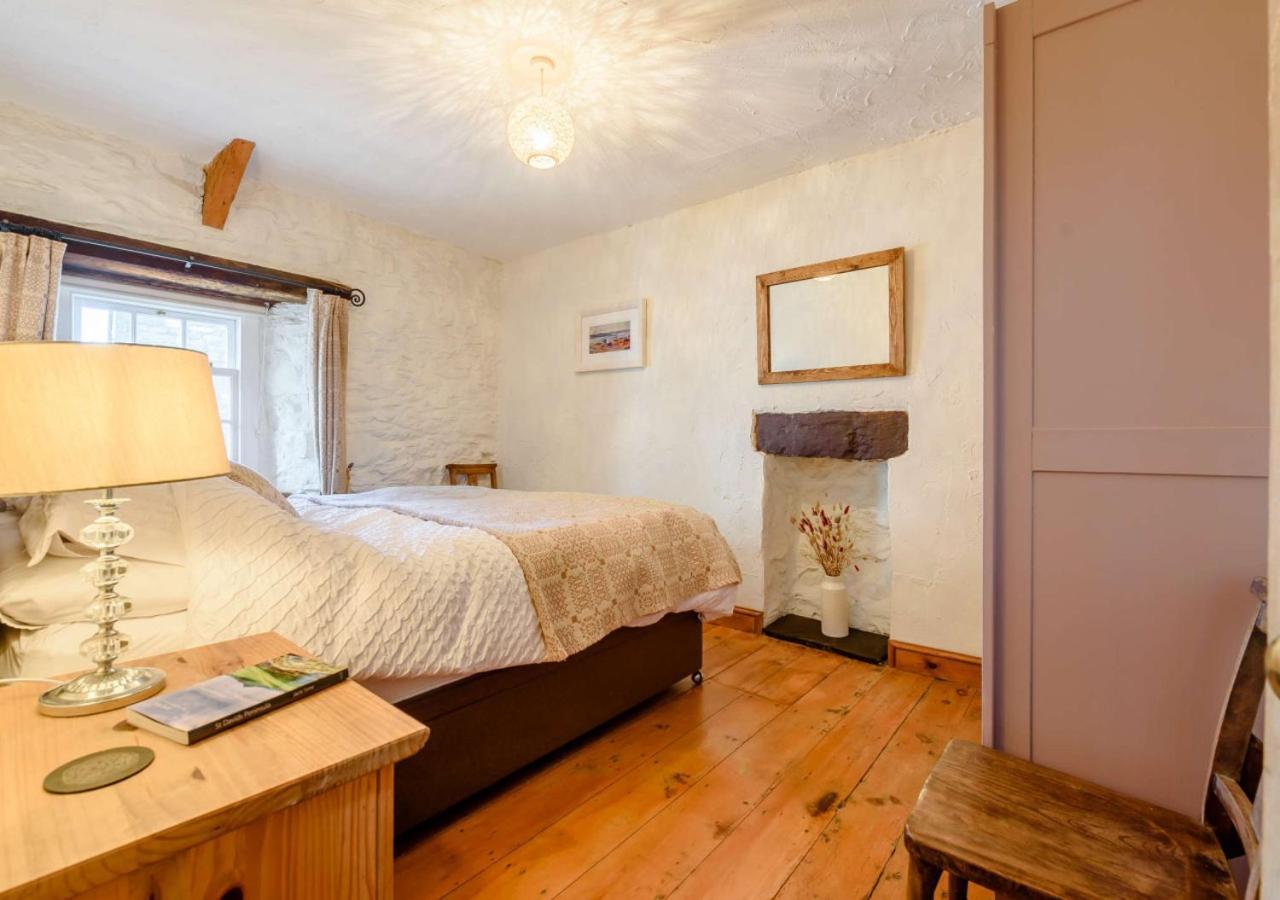 Bwthyn Clyd - St Davids Villa ภายนอก รูปภาพ