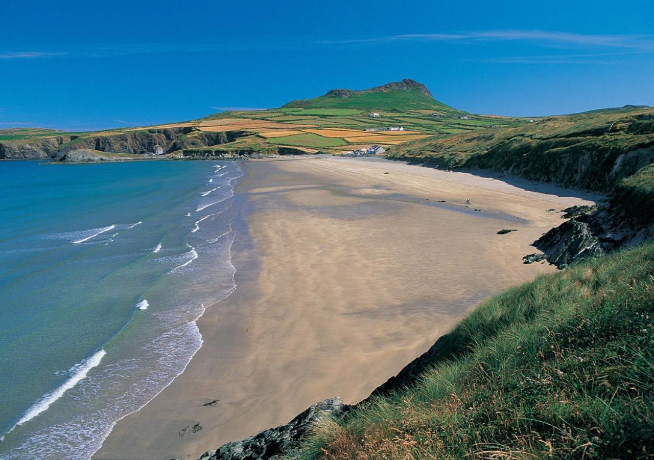 Bwthyn Clyd - St Davids Villa ภายนอก รูปภาพ